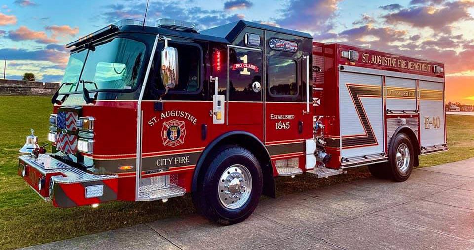 Pumper in front of Castillo de San Marcos